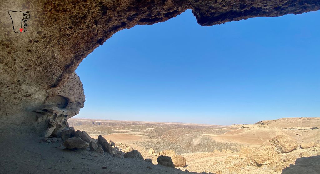 Blick auf der Henno Martin Höhle